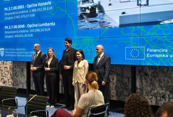 Općini Lumbarda odobreno 343.098,50 € bespovratnih sredstava za središnji trg Lumbarde!